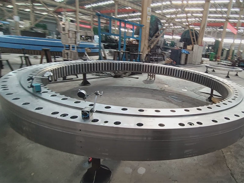 Three-row roller slewing bearing.